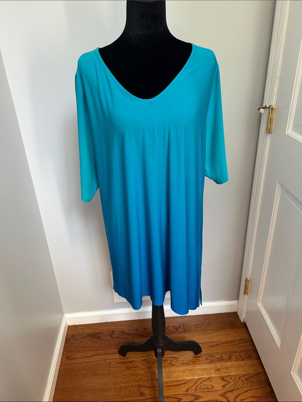 CJ Banks Turquoise to Cobalt Ombre V-Neck Tunic